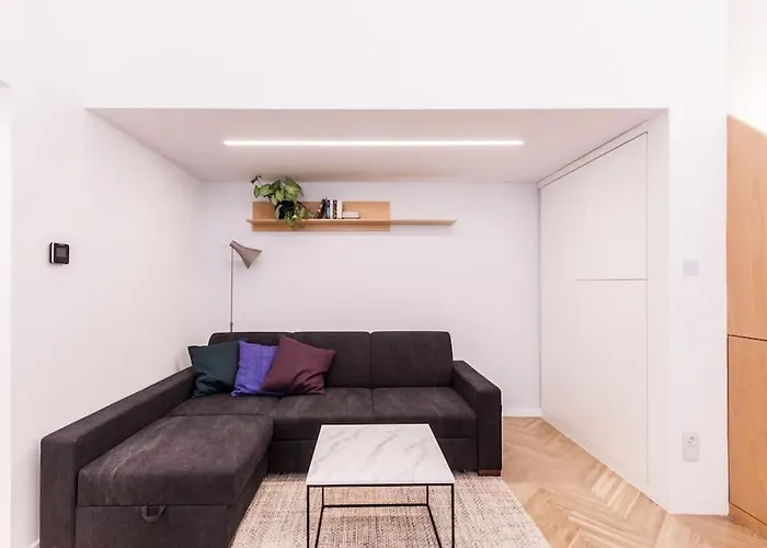 Eszter\'S Lovely Downtown Apartment